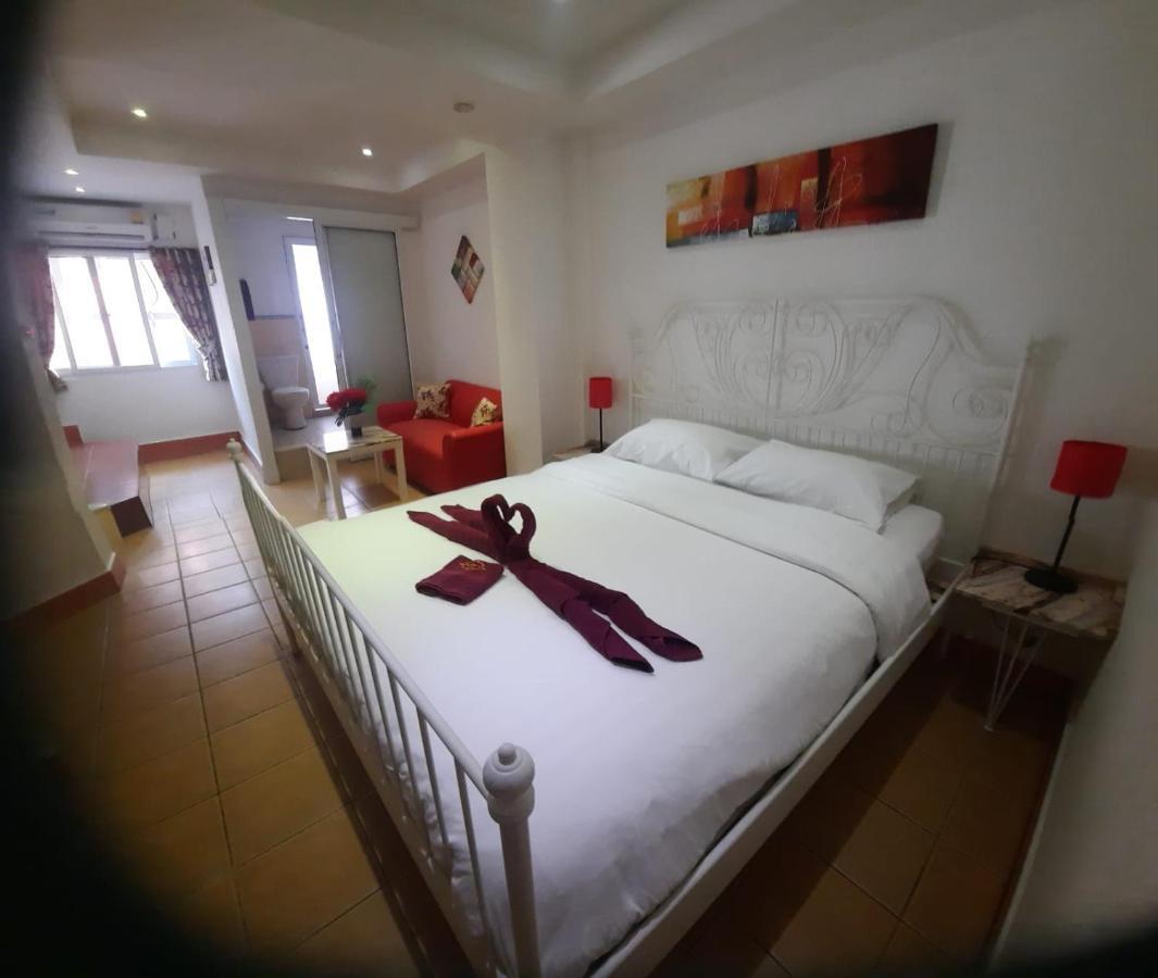 Swiss Food Restaurant And Room For Rent Pattaya Exterior foto