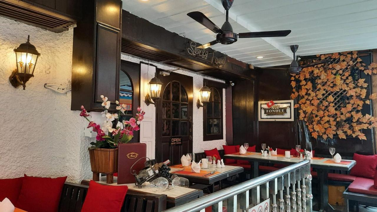 Swiss Food Restaurant And Room For Rent Pattaya Exterior foto