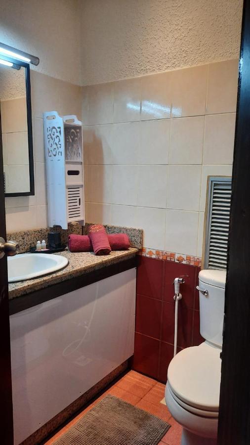 Swiss Food Restaurant And Room For Rent Pattaya Exterior foto