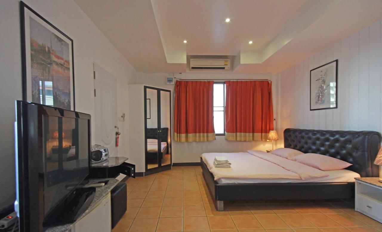 Swiss Food Restaurant And Room For Rent Pattaya Exterior foto