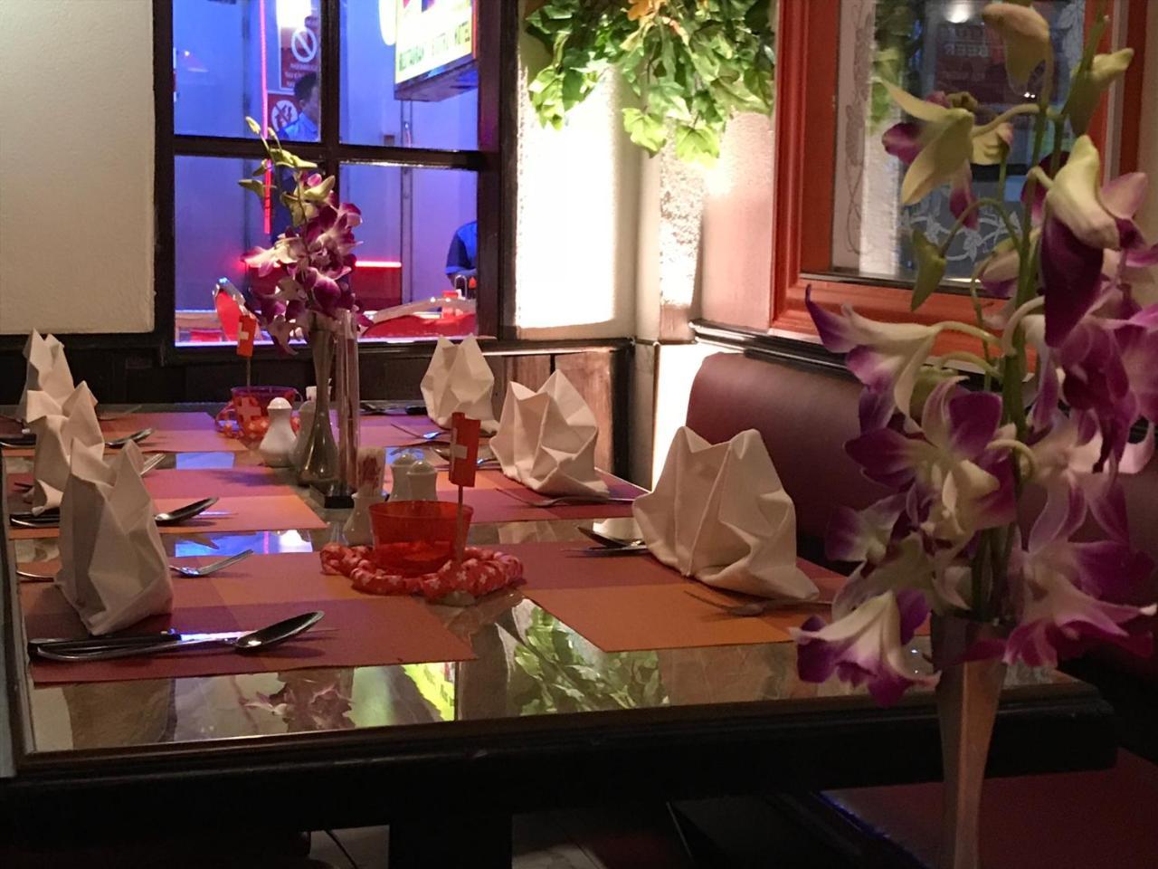 Swiss Food Restaurant And Room For Rent Pattaya Exterior foto